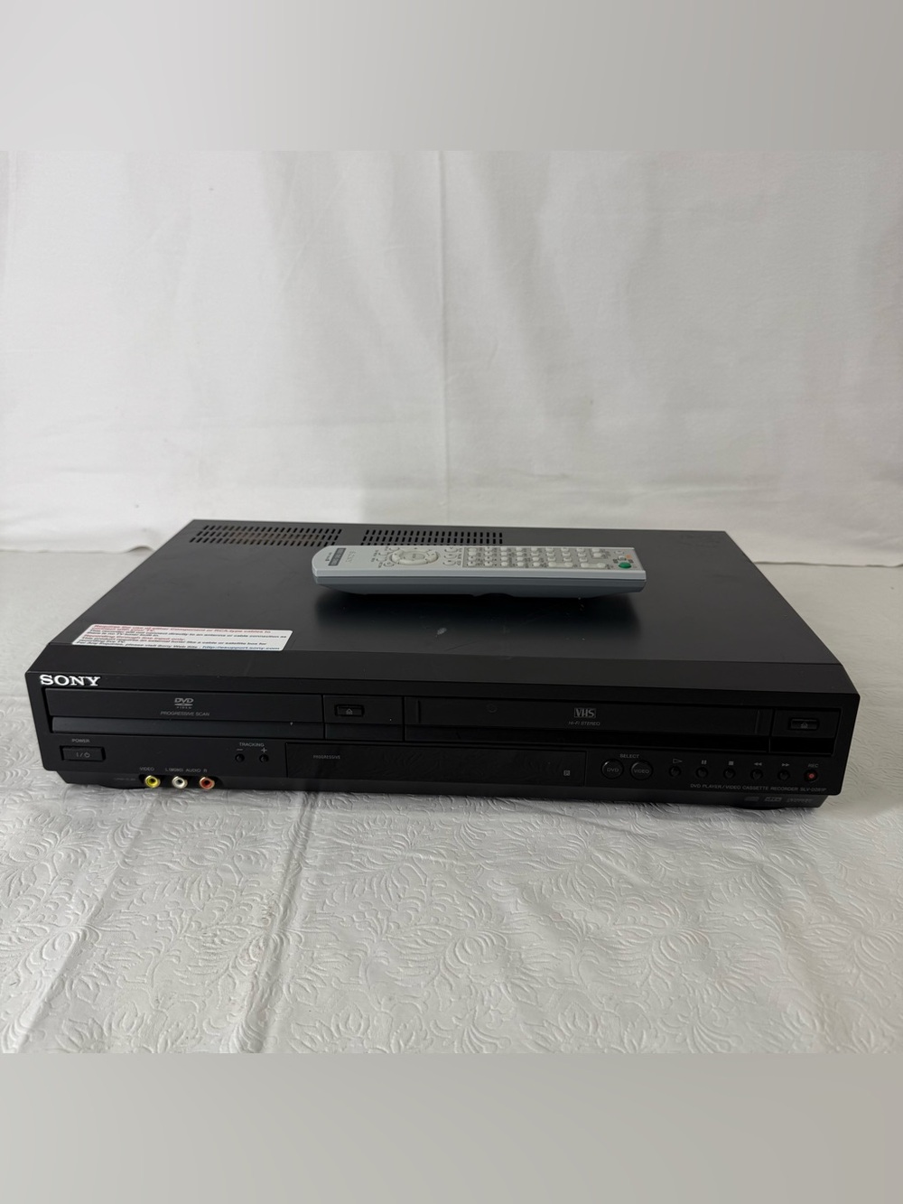 E1 Sony SLV-D281P DVD/VHS Combo W/ Remote Tested